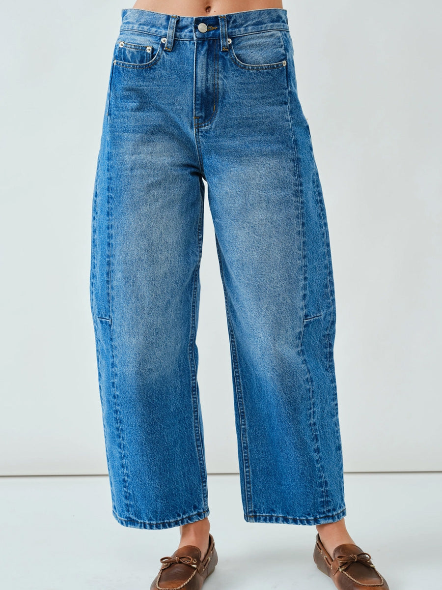 CLASSIC BARREL JEAN - MEDIUM WASH